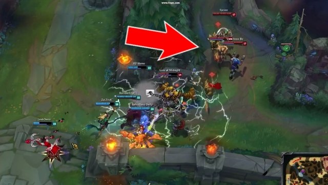 League of Legends : Azir surprend toute l'équipe adverse grâce à un enchaînement parfait