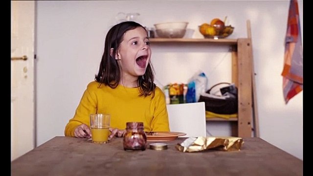 Tuhaf Kedicik Orijinal Fragman