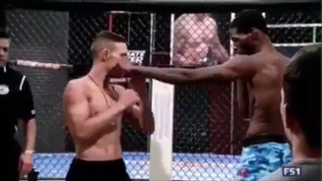 Kai Kara-France kann selbst von einem größeren Gegner nicht aufgehalten werden