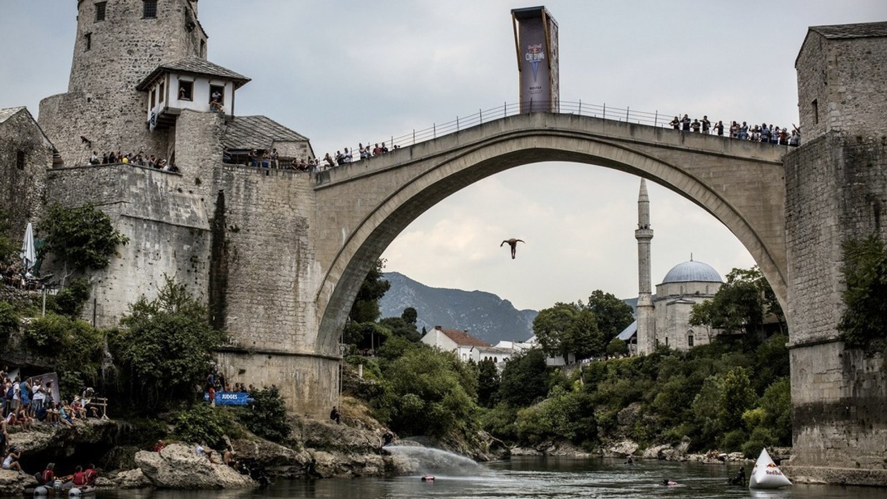 Red Bull Cliff Diving 2016: Wettkampf findet in Bosnien-Herzegowina