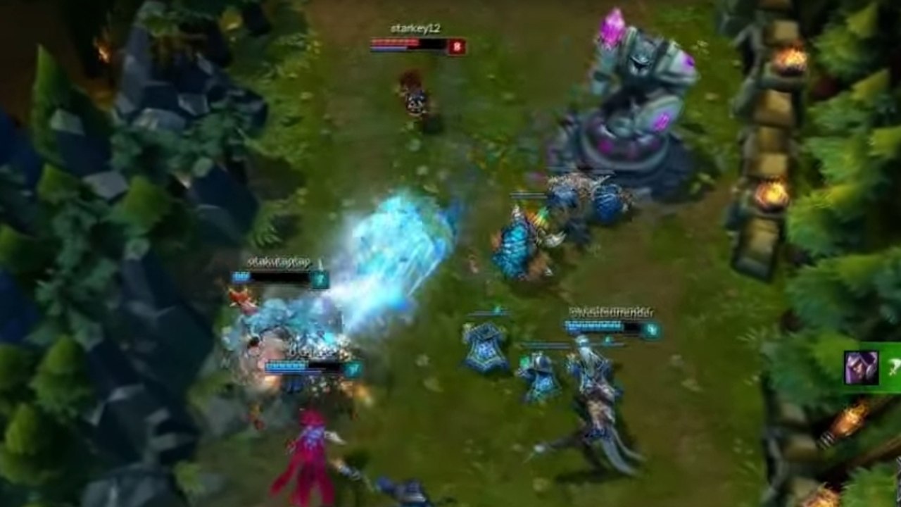 League of Legends : un tower dive dans les règles de l'art (ou pas)