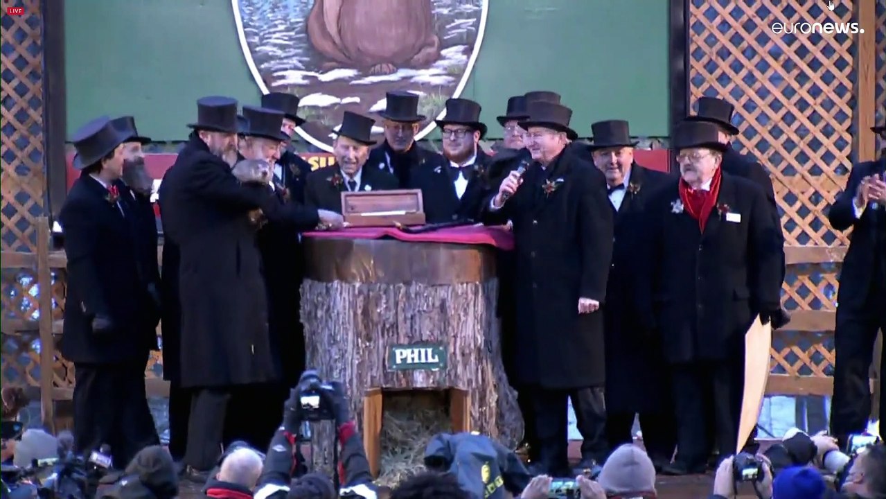 Oh Schreck: Murmeltier Phil sagt noch 6 Wochen Winter voraus