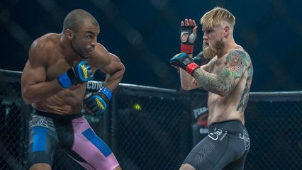 Karl Amoussou schlägt Juho Valamaa K. o.