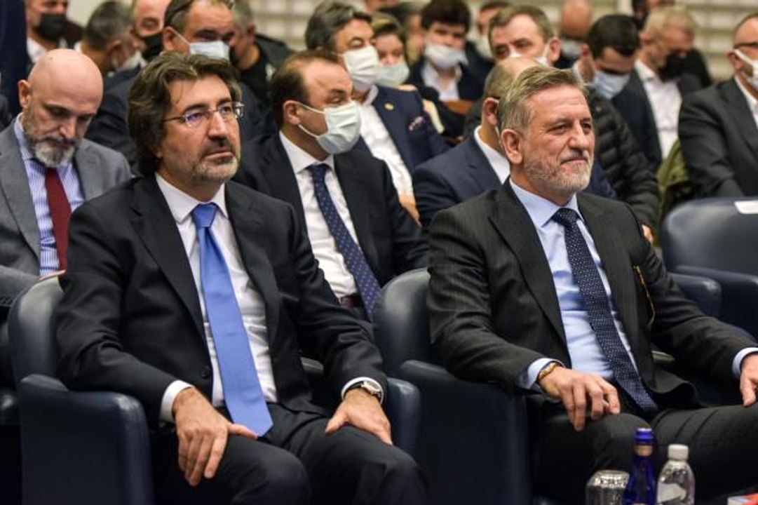 Kamu bankalarının genel müdürleri Bursa'da iş dünyası ile buluştu