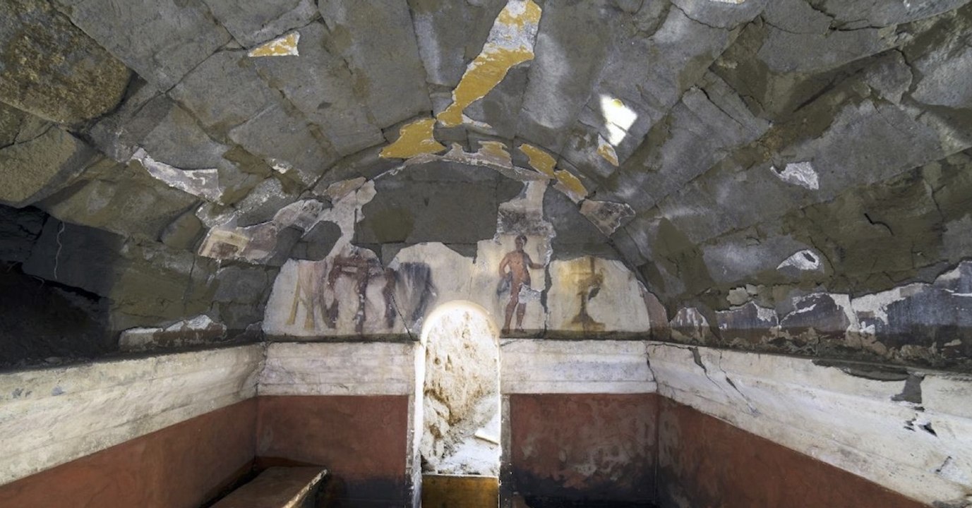 Une magnifique fresque découverte dans un tombe...