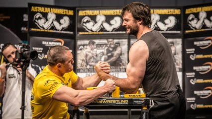 Devon Larratt gewinnt 14 Armdrücken nach einander!