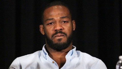 Die USADA suspendiert Jon Jones für ein Jahr nach positivem Dopingtest