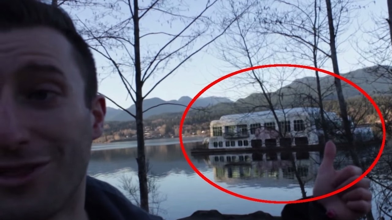 Dieses schwimmende McDonald’s-Restaurant ist seit 1991 verlassen