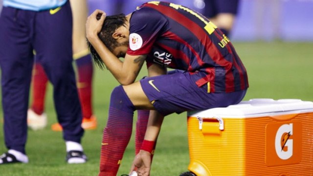 Nach dem irregulären Transfer von Neymar zum FC Barcelona fordert die spanische Staatsanwaltschaft 10 Millionen Euro von dem Spieler... und zwei Jahre Gefängnis!