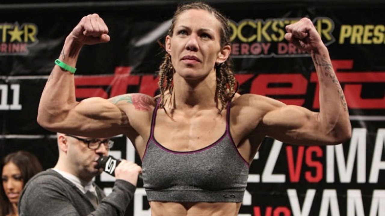 Cris cyborg fällt durch den antidopingtest!