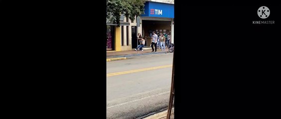 Vídeo mostra mulheres brigando no centro de Arapongas