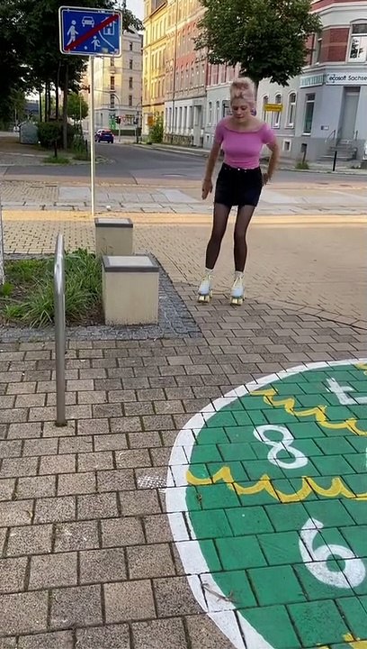 Faire du roller avec beaucoup de classe... ahaha