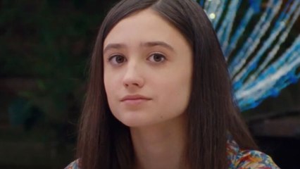 VOICI - Petite Solange : qui est Jade Springer, l'actrice principale ?