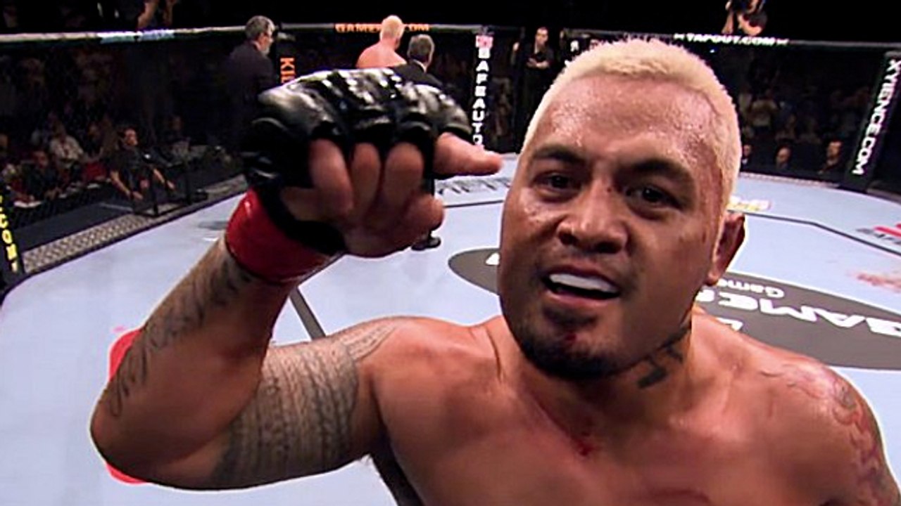 Die unglaubliche Geschichte von Mark Hunt und seinem MMA-Debüt