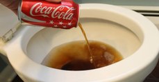Coca-Cola als Reinigungsmittel: Der Video-Beweis
