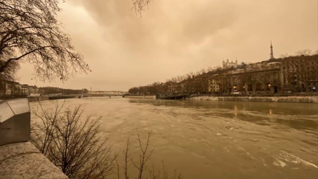 Ciel jaune : pourquoi le ciel a-t-il une telle couleur en France aujourd'hui ?