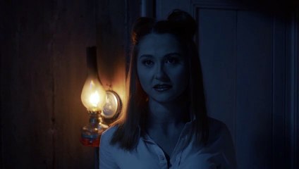 ...Büyülü Konakta Ruh Çağıran Gençlerin Hazin Hikayesi Fragman