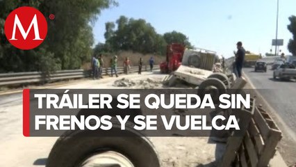 Volcadura de un tráiler de carga en el Estado de México por falla en frenos
