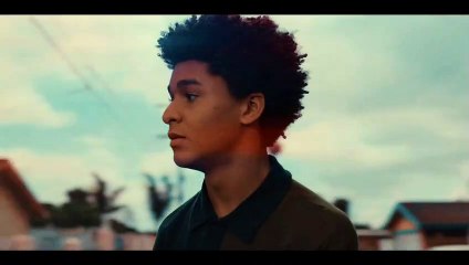 Colin in Black & White Fragman