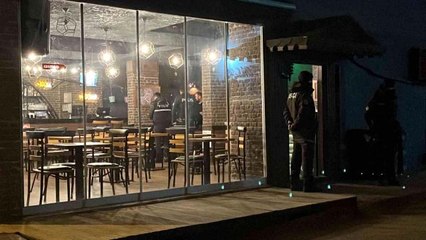 Eğlence mekanında aynı masada oturduğu arkadaşını vurdu