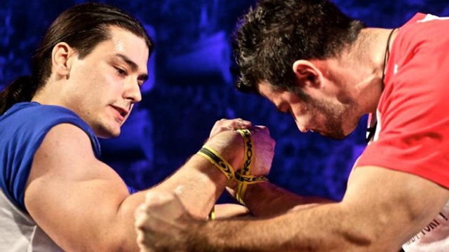 Aymeric Pradines, der monströse Meister im Armdrücken, zieht alle ab! Seine Technik ist genial!