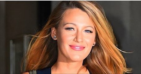 Blake Lively porte deux robes à la fois pour la promotion de Café Society et c'est somptueux !
