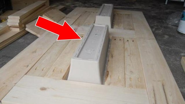 Voici comment créer une table avec des bacs directement intégrés pour rafraîchir ses bières