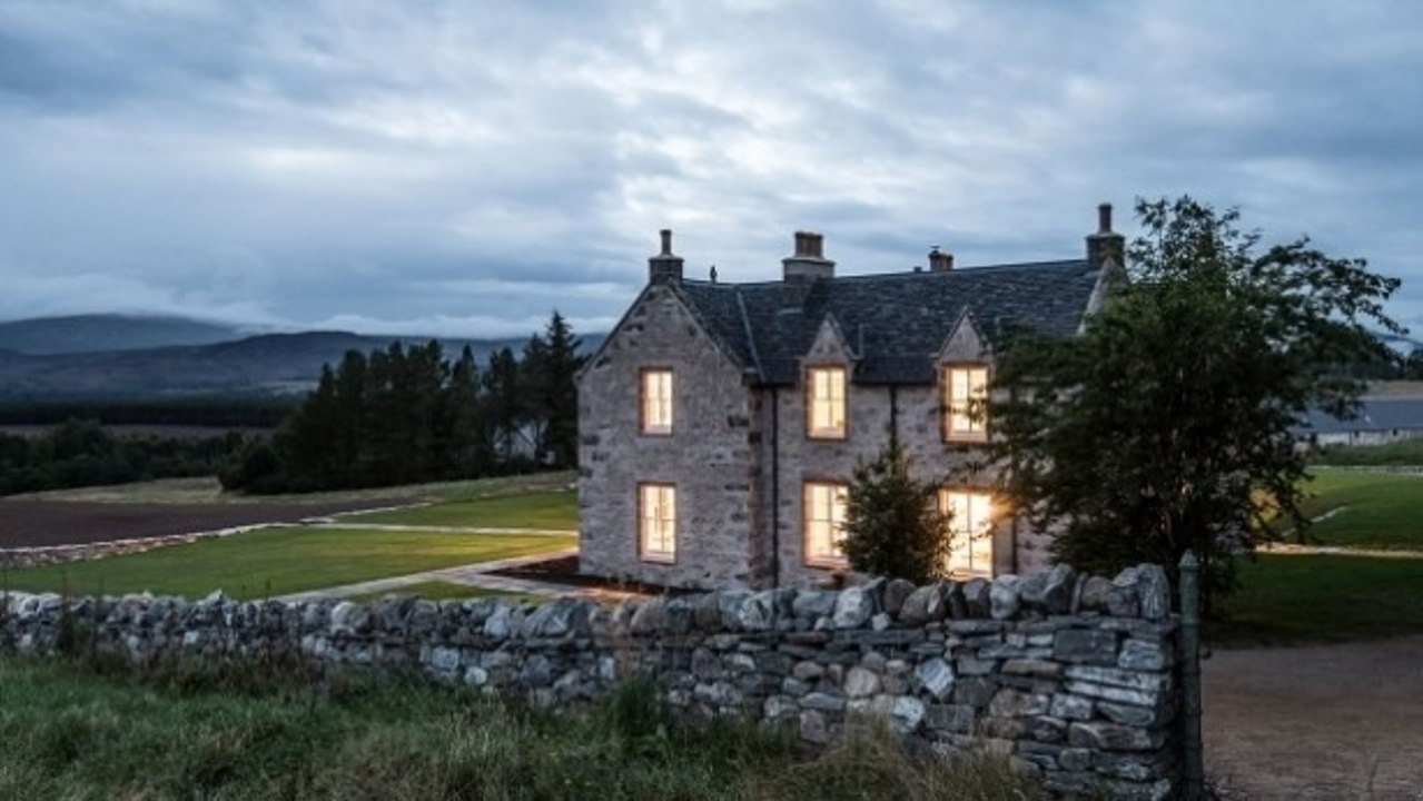 Spuk im Haus? Kindermädchen soll mit 5000 Euro Gehalt angelockt werden