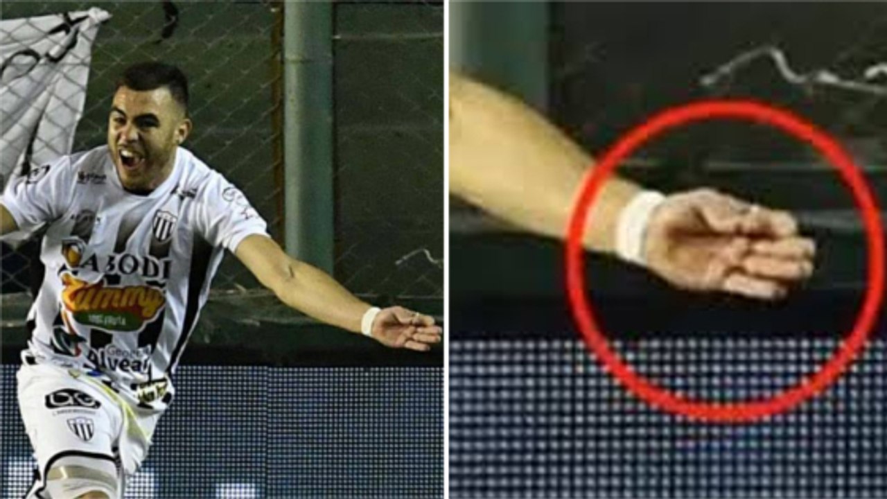 Dieser Verteidiger hat einen skandalösen Trick, um gegnerische Stürmer aufzuhalten