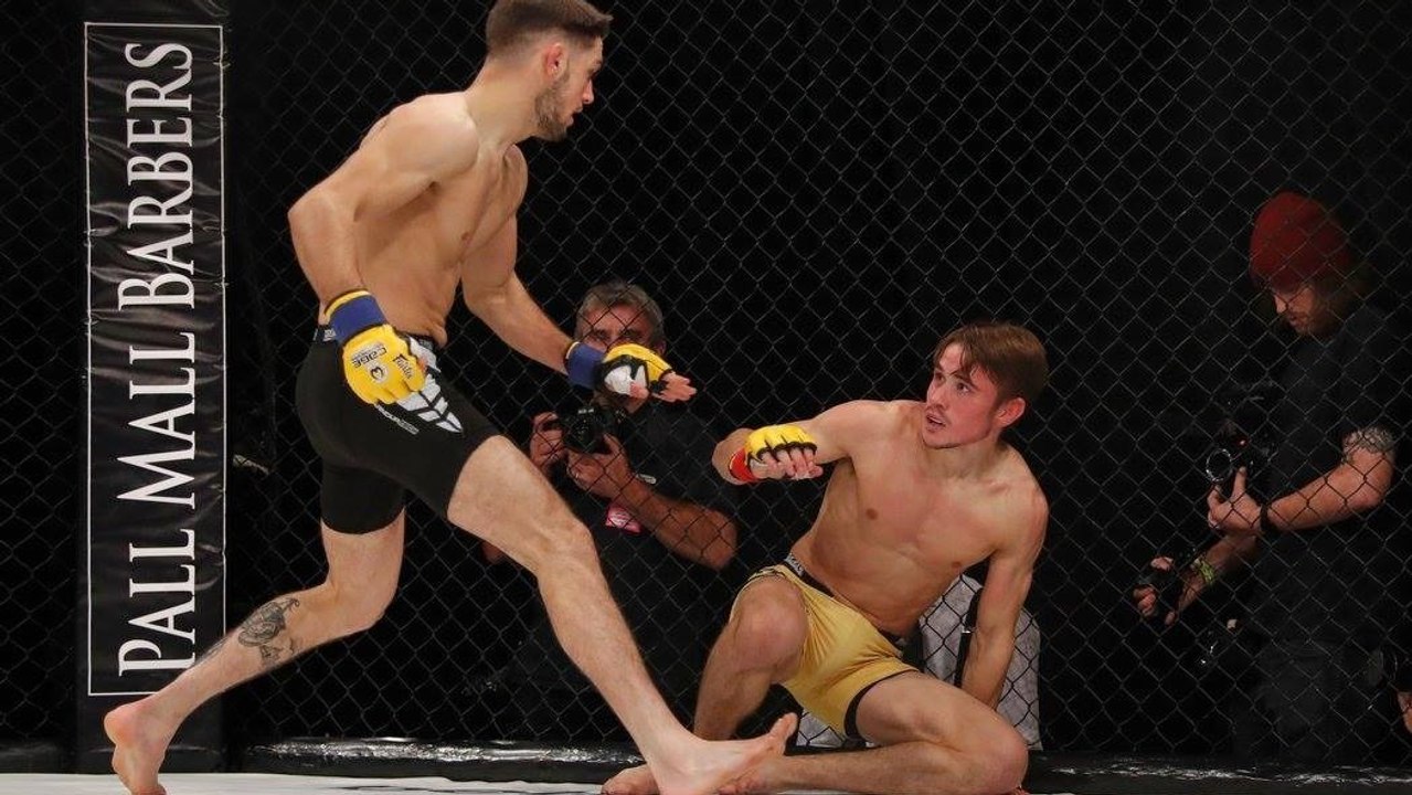 Nathaniel Wood ist eigentlich schon K. o.! Was ihm dann noch gelingt, geht in die MMA-Geschichte ein!