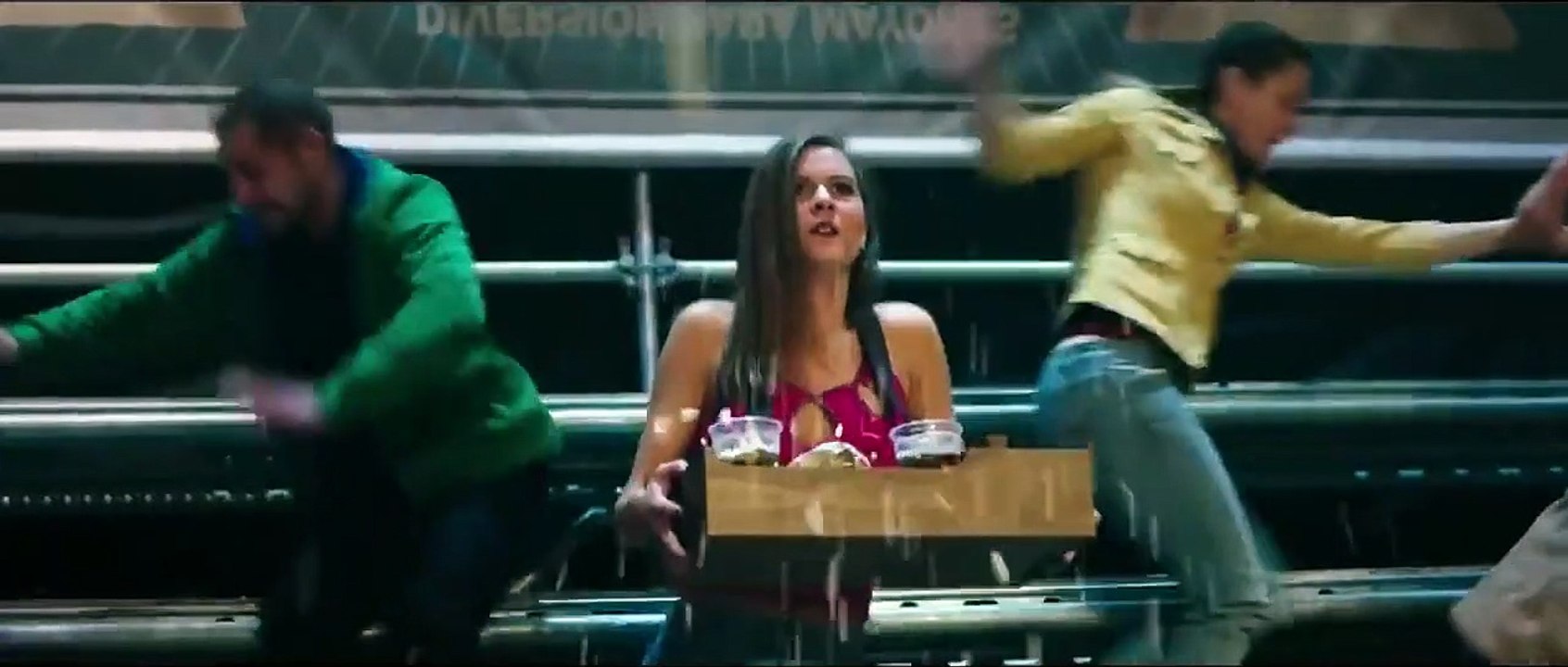 Hellboy Orijinal Fragman (3)