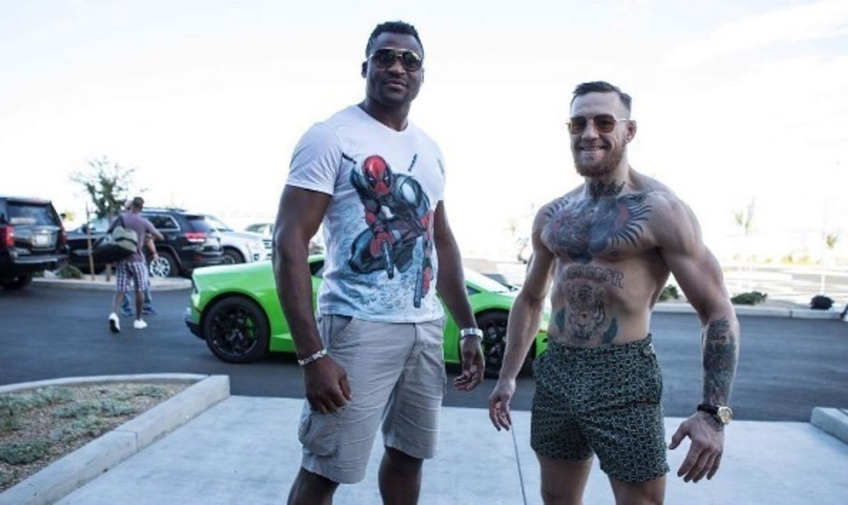McGregor hat sich vor dem Duell gegen Mayweather körperlich enorm verändert!