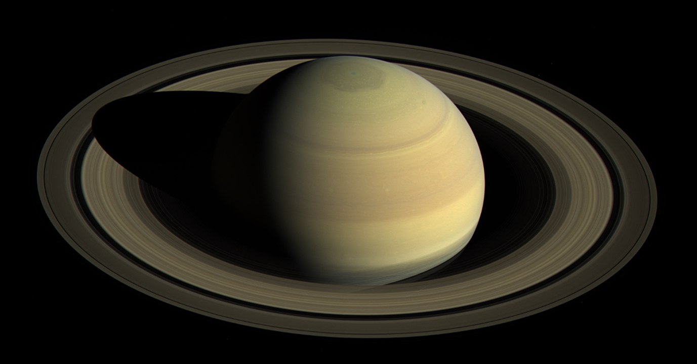 So sieht der planet erde aus, wenn man ihn vom saturn aus betrachtet