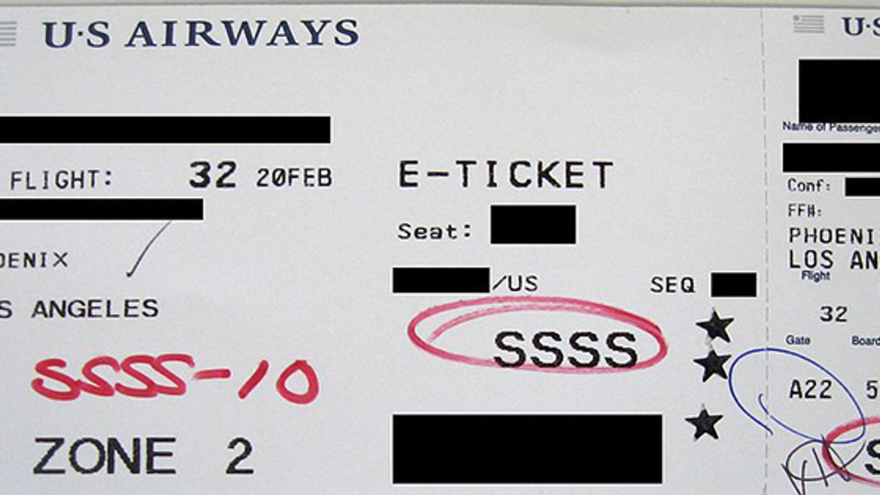 Flugreisen: Wenn diese Buchstaben auf eurer Bordkarte stehen, verheißt das nichts Angenehmes