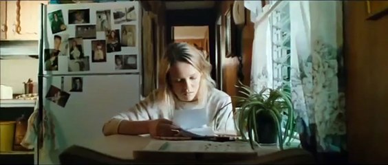 Don’t Come Back From The Moon Orijinal Fragman