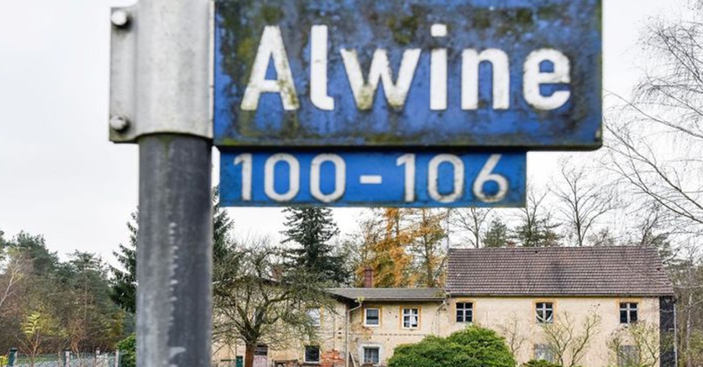 Alwine in Brandenburg: Anonymer Bieter kauft ein ganzes Dorf zum Spottpreis