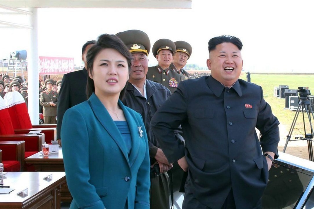 Wer ist die Frau an der Seite von Nordkoreas Diktator Kim Jong-un?