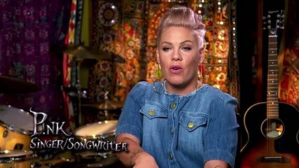 Alis Harikalar Diyarında - P!nk Featurette