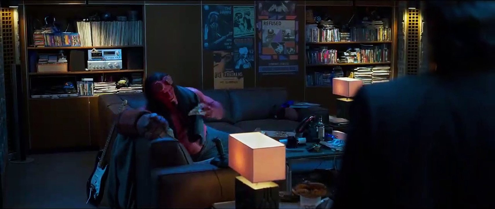 Hellboy Orijinal Klip