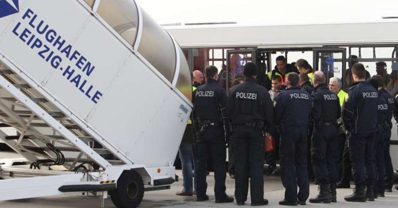 Widerstand in letzter Sekunde: Warum Abschiebeflüge oft scheitern