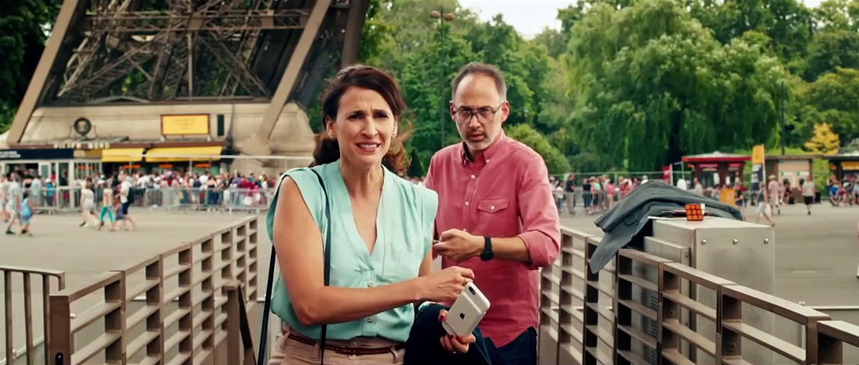 Under The Eiffel Tower Fragman