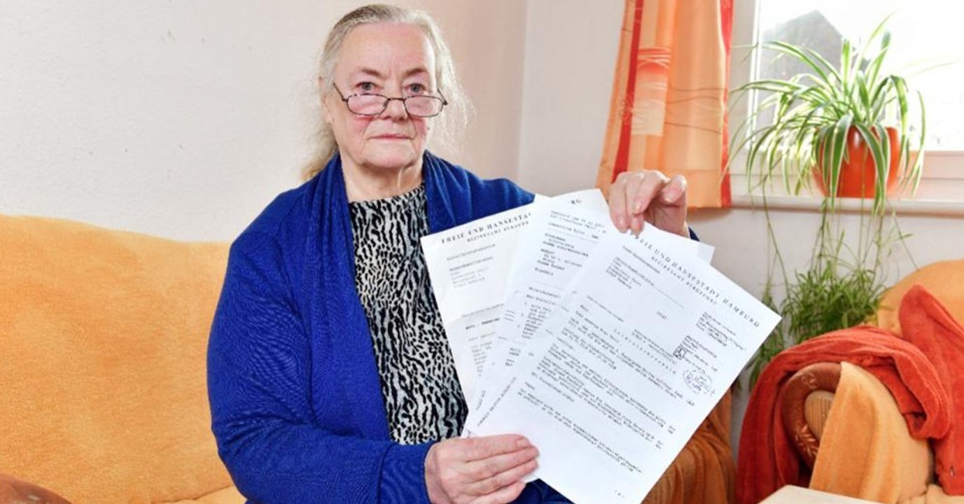 Der Rentnerin wird die Grundsicherung gekürzt. Der Grund macht wütend