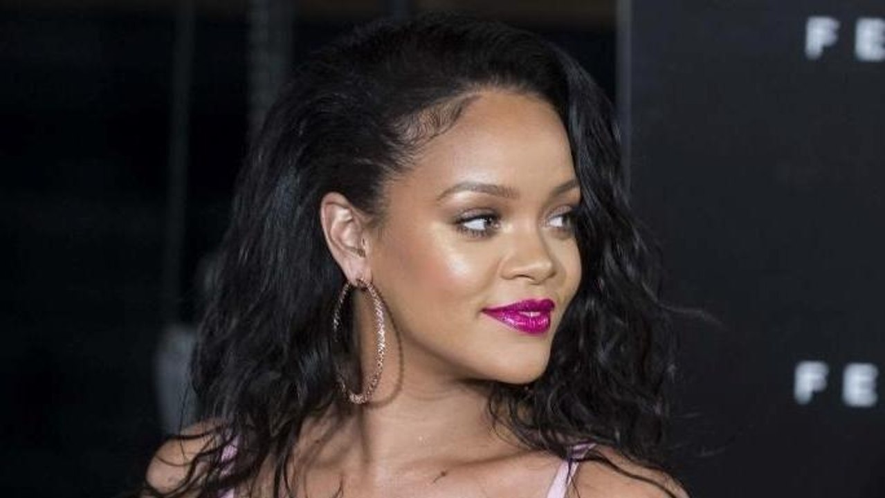 Rihanna: Absolutes Wahnsinns-Dekolleté sorgt für Wirbel auf Instagram