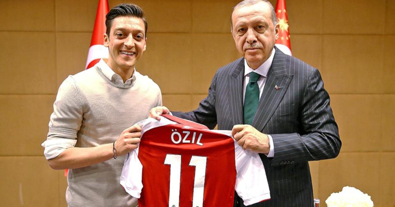 Empörung nach erdogan-skandal: grünen-politikerin verteidigt Özil und gündogan