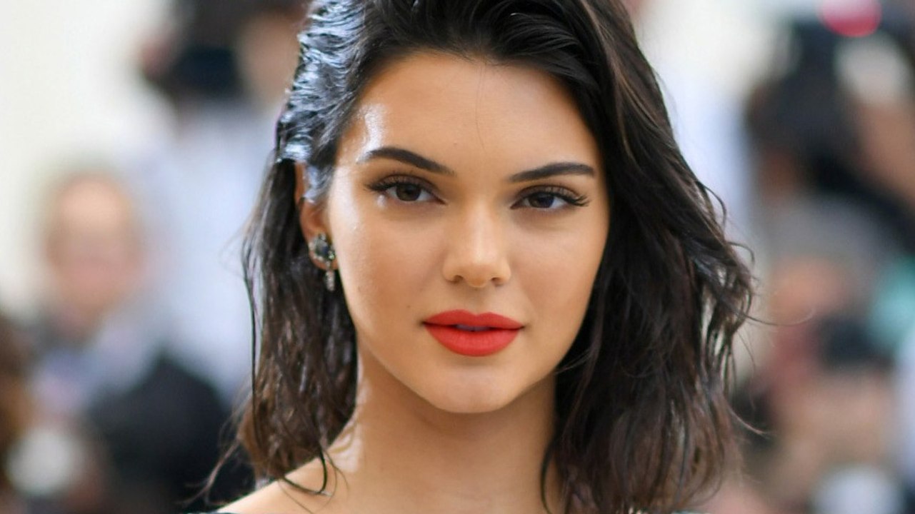 Kendall Jenner entblößt ihren Allerwertesten und sorgt für eine Hitzewelle im Netz