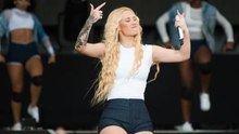 Iggy Azalea sorgt mit einer durchsichtigen Bluse für Aufsehen