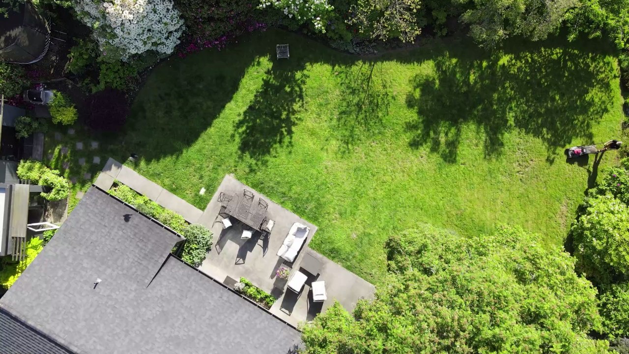 Paar entdeckt 28 Goldbarren im Garten, dann meldet sich das Finanzamt