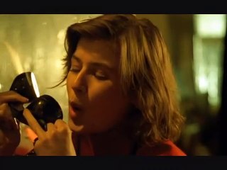 Veronique'in İkili Yaşamı Orijinal Fragman