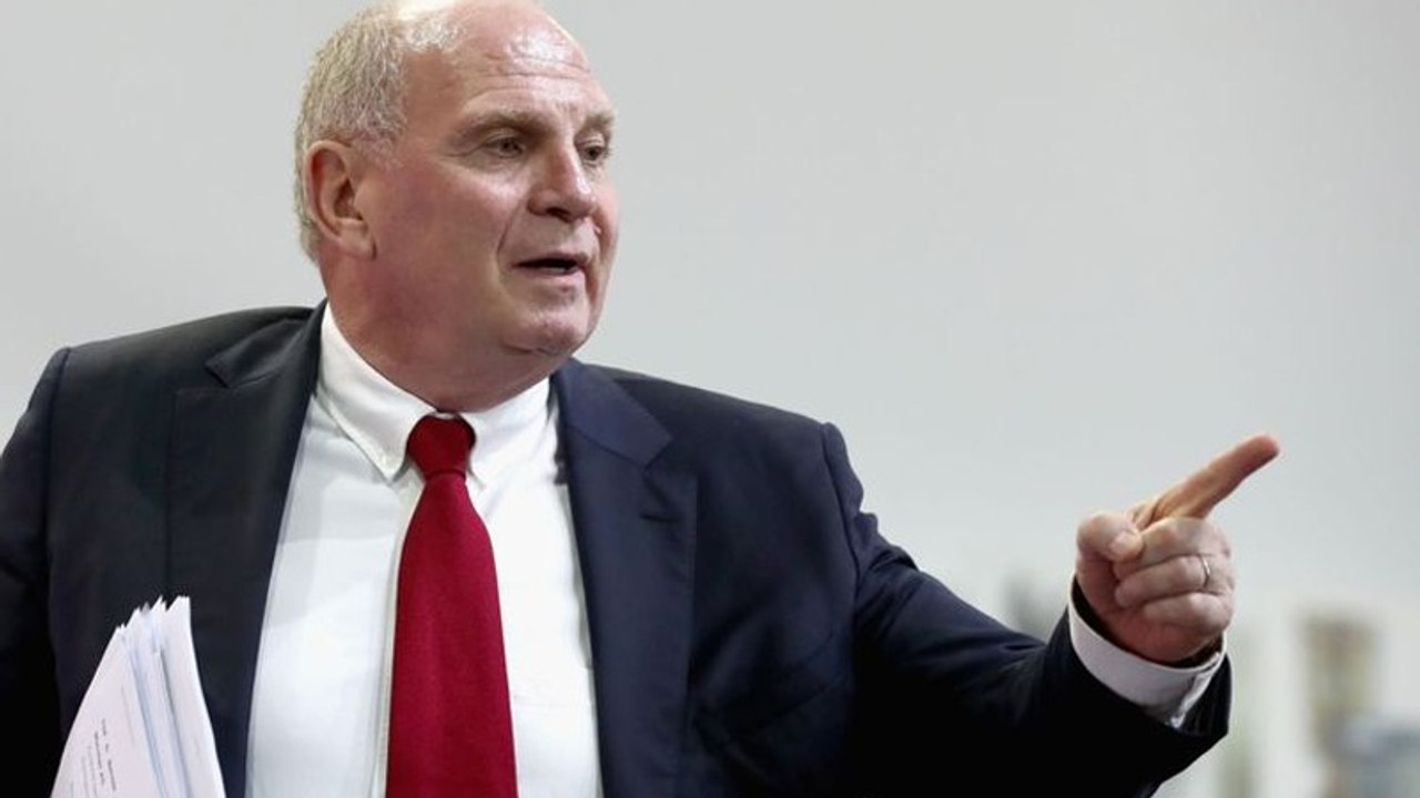 Uli hoeneß: „Özil hat seit jahren nichts in der nationalmannschaft verloren!“