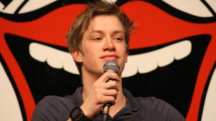 Herzensbrecher: Ein Mann schafft es, in 10 Tagen 4.000 Liebespaare auseinander zu bringen!